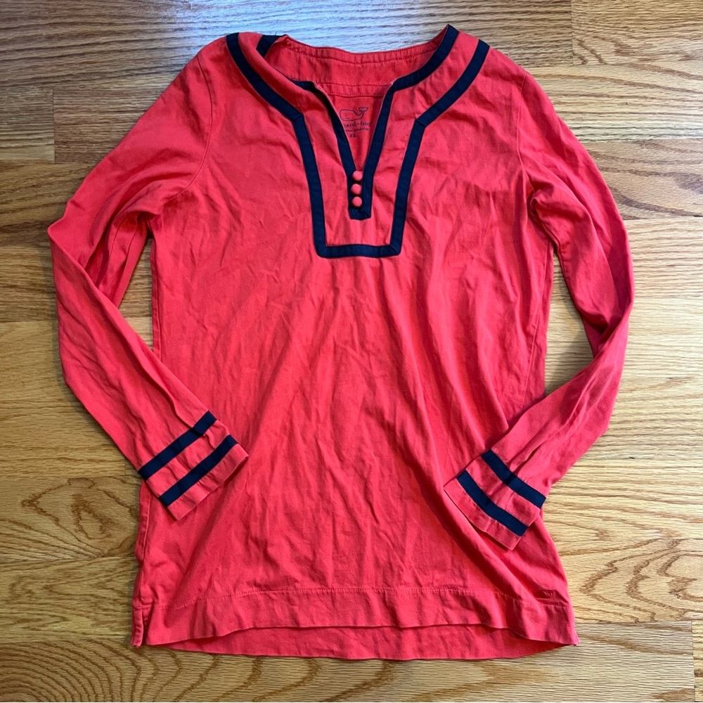 Vineyard Vines red-orange tunic style shirt size XS